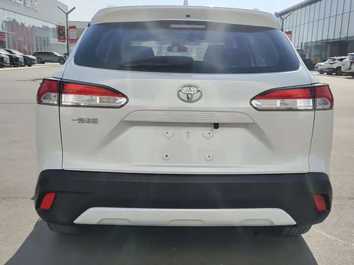 Toyota Corolla Cross, 2023 — фото 5 из 9