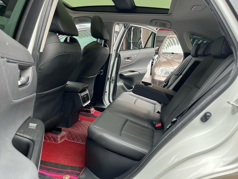 Toyota Harrier, 2022 — фото 12 из 12