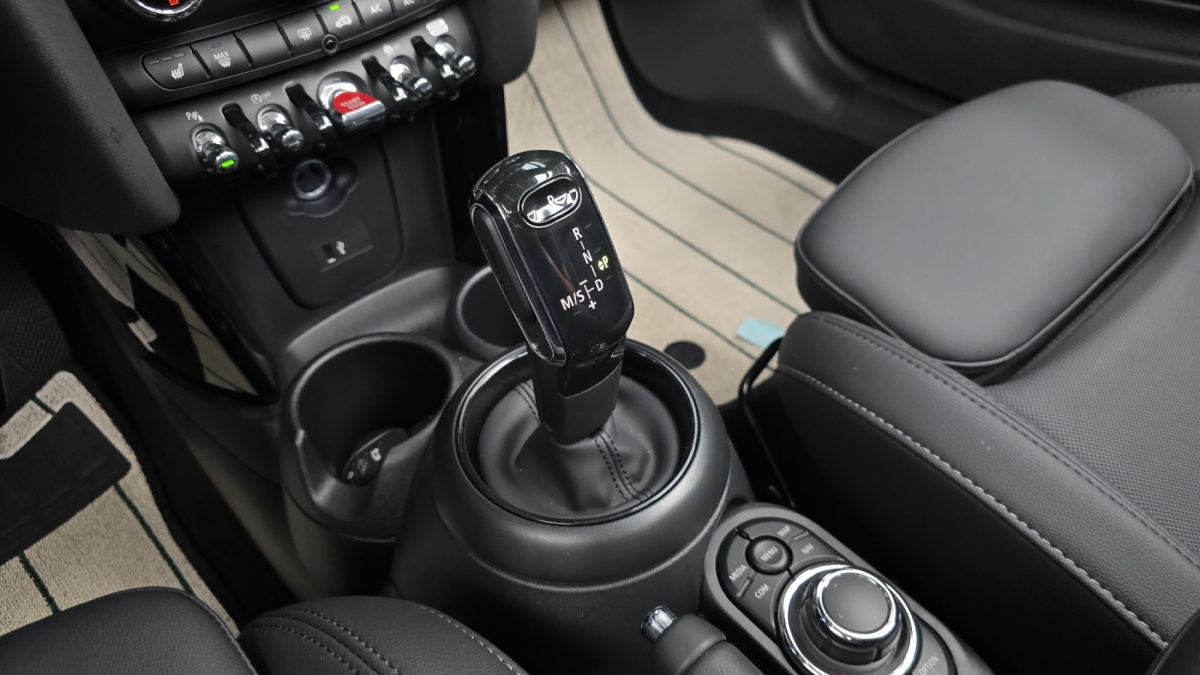 Mini Cooper Convertible, 2024 — фото 9 из 12