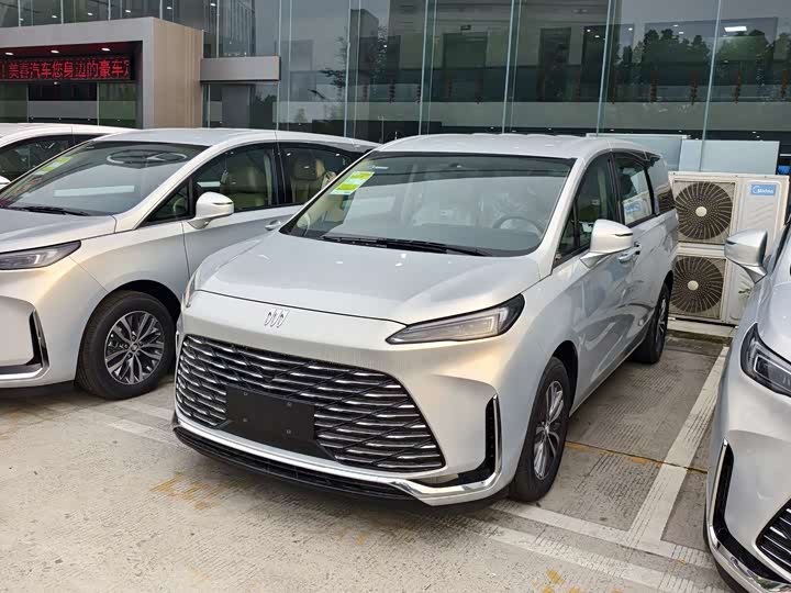 Buick GL8 ES, 2025 — купить в Владимире под ключ