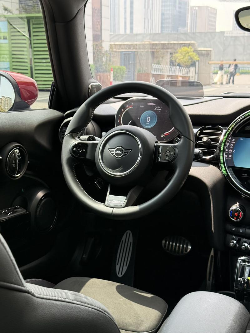 Mini Mini JCW, 2022 — фото 7 из 12
