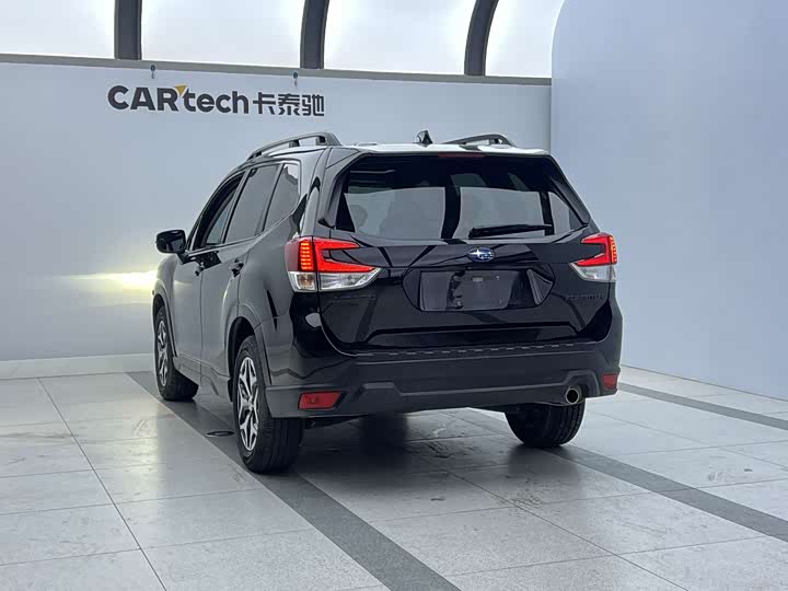Subaru Forester, 2022 — фото 5 из 9