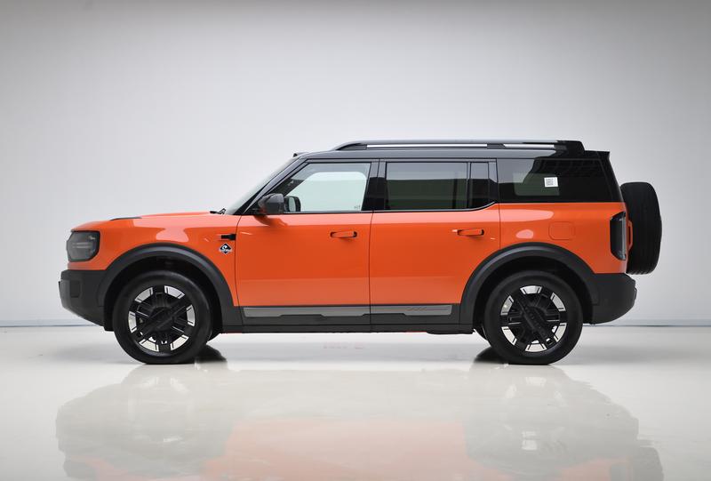 Ford Bronco Hybrid/EV, 2025 — фото 4 из 12