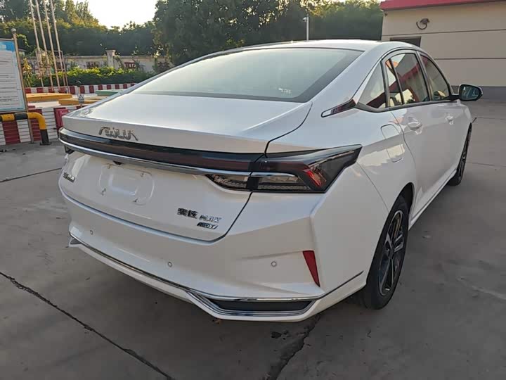 Dongfeng Aeolus Yixuan Max, 2023 — фото 7 из 9