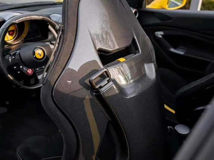 Ferrari F8, 2022 — фото 9 из 9