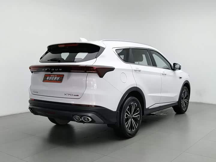 Jetour X70 Plus, 2022 — фото 2 из 9