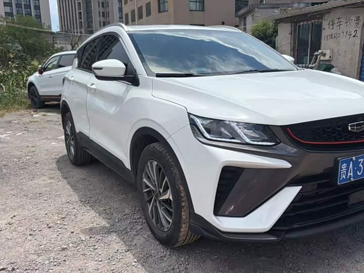 Geely Coolray, 2022 — фото 3 из 9