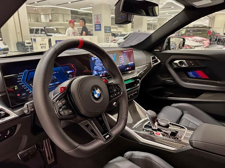 BMW M2, 2025 — фото 8 из 9