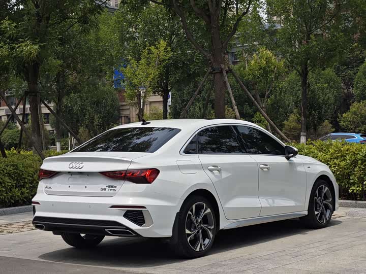 Audi A3, 2023 — фото 7 из 9