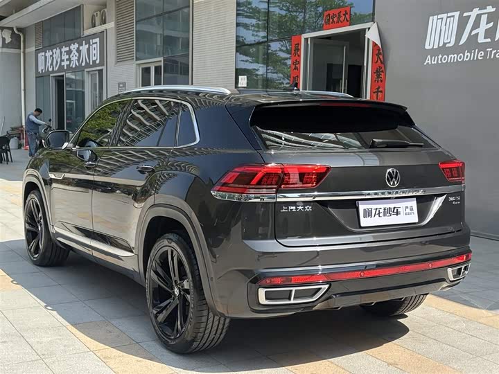 Volkswagen Teramont X, 2022 — фото 8 из 9