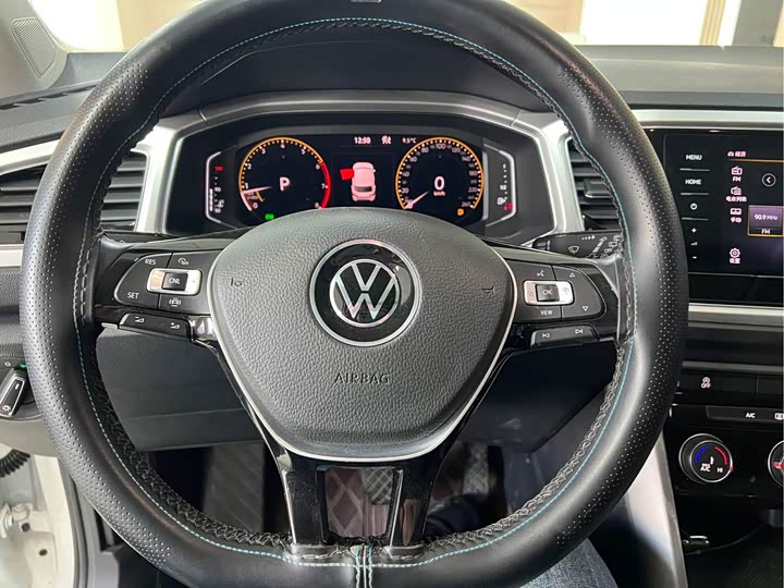 Volkswagen T-Roc, 2022 — фото 9 из 9