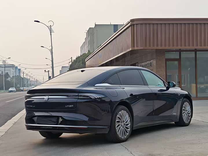 Buick Electra L7, 2025 — фото 4 из 9