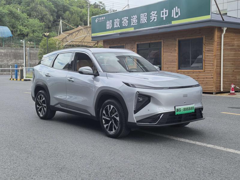 Geely Galaxy L7, 2026 — фото 3 из 11