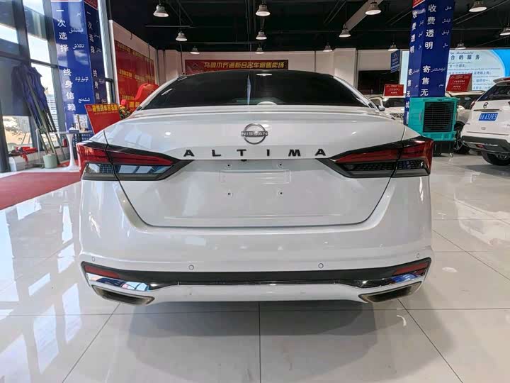 Nissan Teana, 2023 — фото 8 из 9