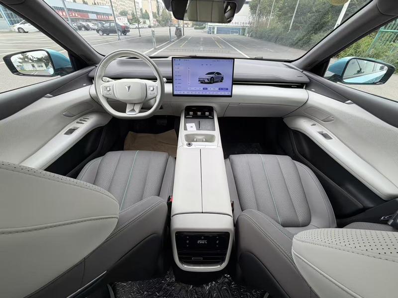 Changan Deepal L07, 2024 — фото 8 из 12