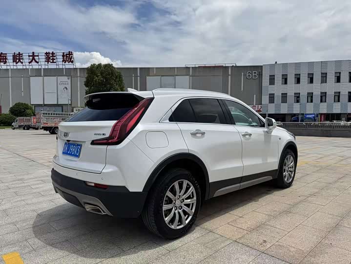 Cadillac XT4, 2021 — фото 7 из 9