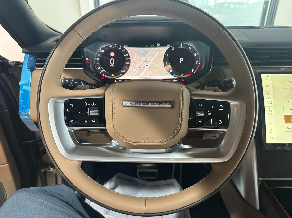 Land Rover Range Rover, 2026 — фото 10 из 12