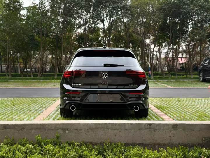 Volkswagen Golf GTI, 2023 — фото 8 из 9