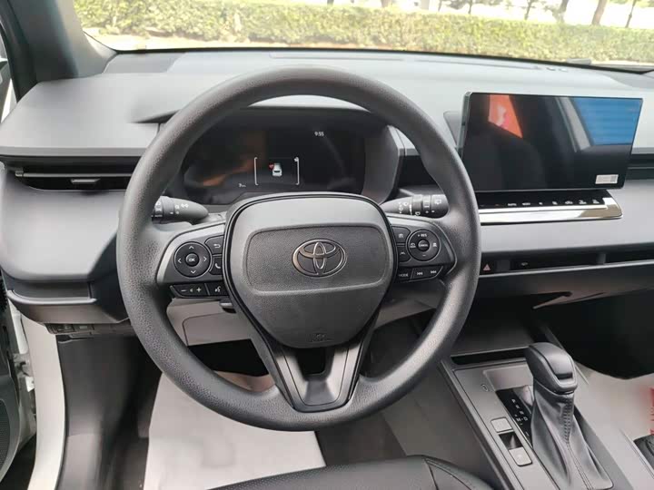 Toyota Corolla Cross, 2025 — фото 4 из 9