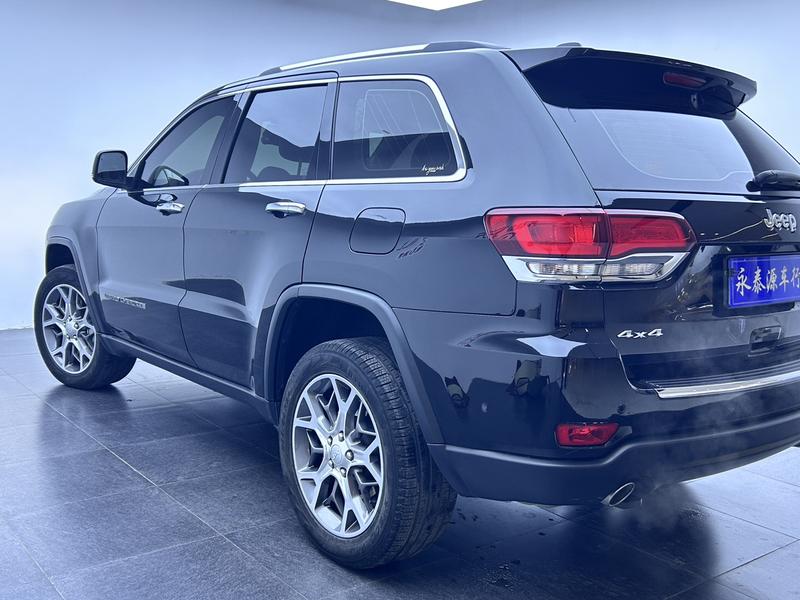 Jeep Grand Cherokee, 2022 — фото 4 из 12
