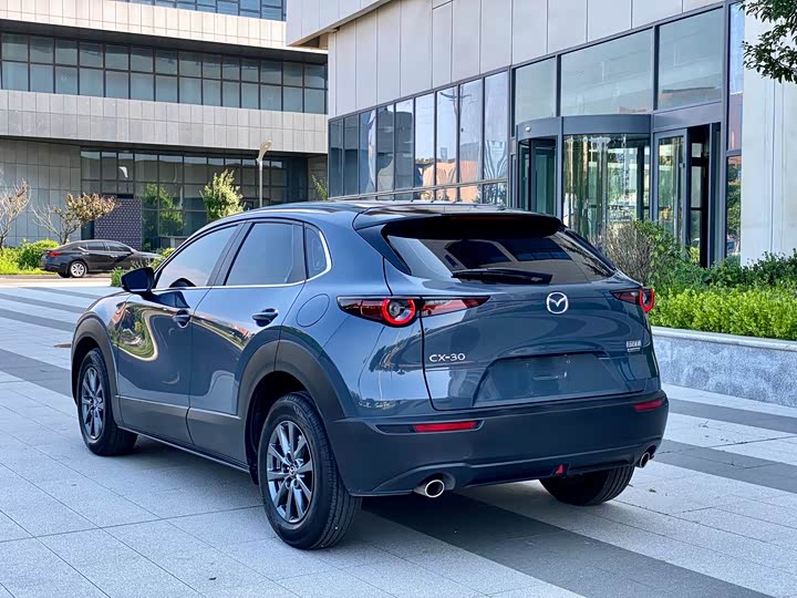 Mazda CX-30, 2024 — фото 7 из 9