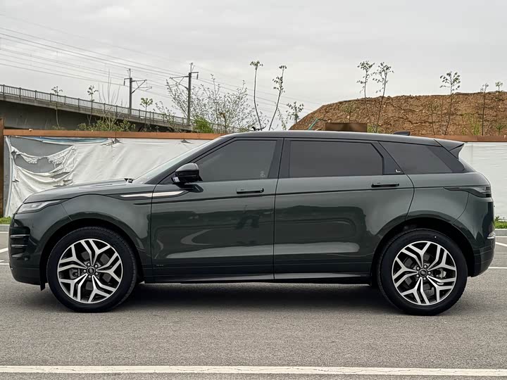 Land Rover Range Rover Evoque L, 2022 — фото 5 из 9