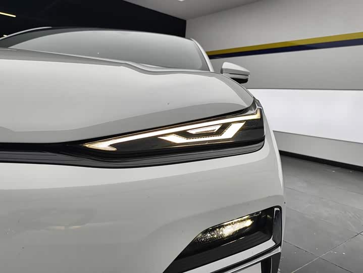 Geely Galaxy Starshine 8 EM-i, 2025 — фото 5 из 9