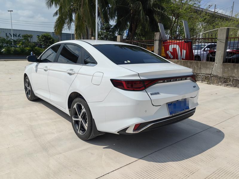 Geely Emgrand L, 2022 — фото 5 из 11