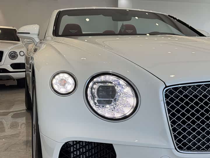 Bentley Continental GT, 2023 — фото 3 из 9