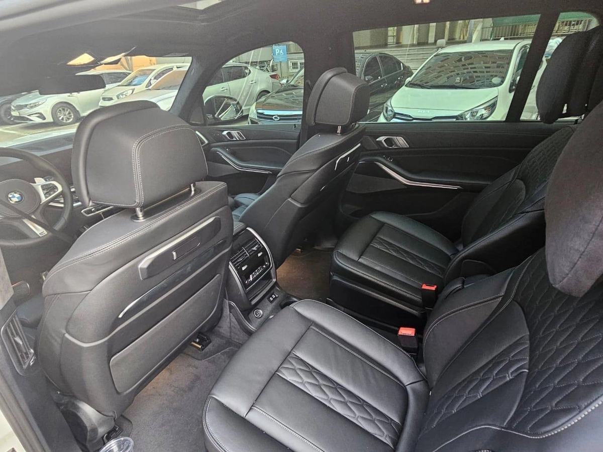 BMW X7, 2025 — фото 5 из 8