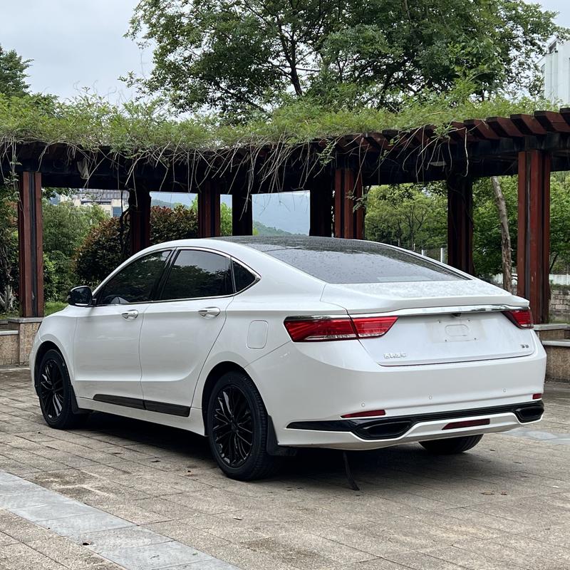 Geely Emgrand GT, 2021 — фото 4 из 10