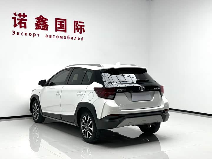 Toyota Yaris L Hatchback, 2022 — фото 2 из 9