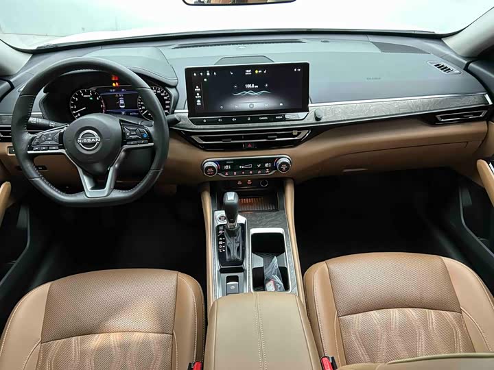 Nissan Teana, 2022 — фото 2 из 9