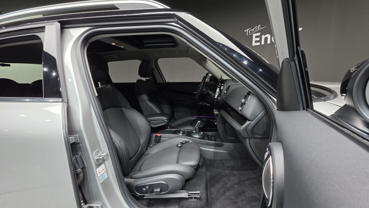Mini Countryman, 2022 — фото 10 из 12
