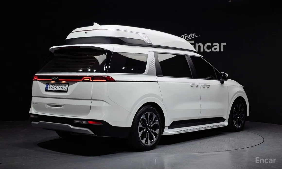 Kia Carnival, 2023 — фото 2 из 12