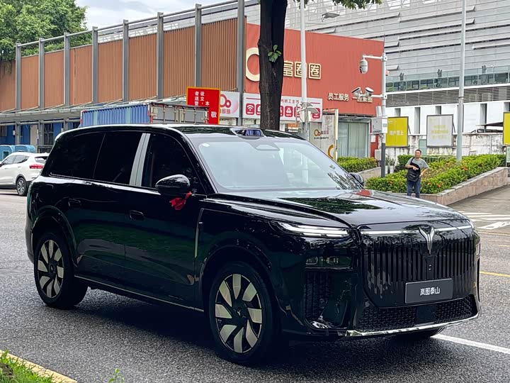 Voyah Taishan X8, 2026 — фото 3 из 9