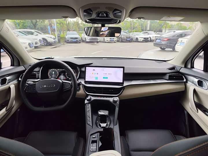 Lynk & Co 06 EM-P Hybrid, 2023 — фото 5 из 9
