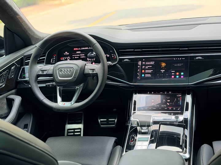 Audi Q8, 2022 — фото 5 из 9