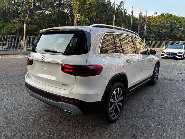 Mercedes-Benz GLB-Class, 2025 — фото 8 из 9