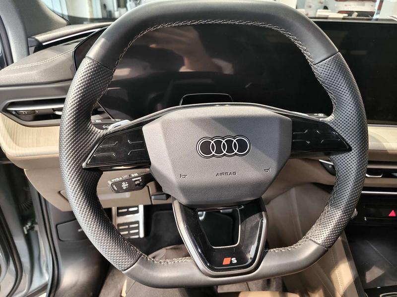 Audi Q5L, 2025 — фото 10 из 12