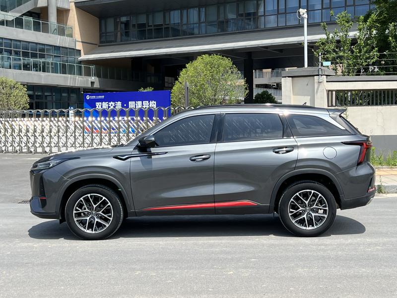 Changan CS75 Plus, 2023 — фото 4 из 12