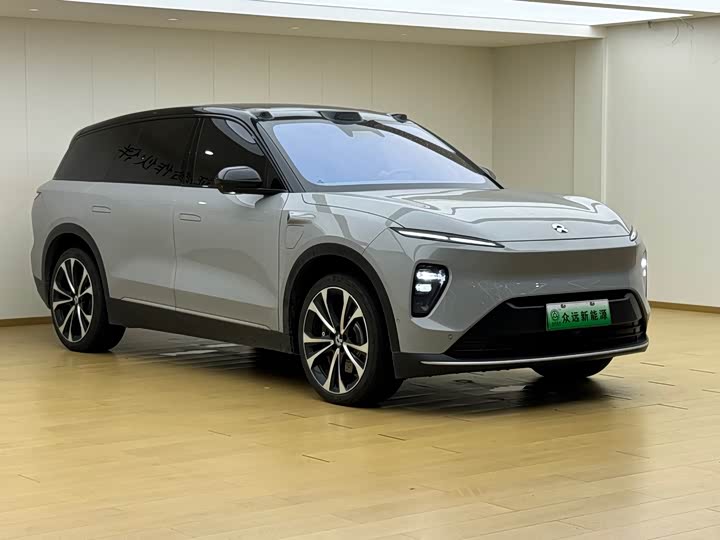 Nio ES8, 2023 — фото 4 из 9