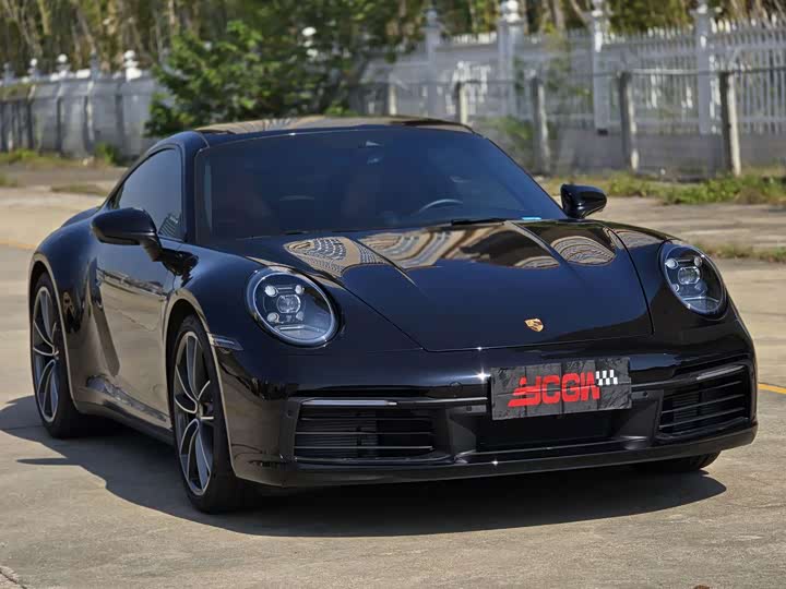 Porsche 911, 2023 — фото 3 из 9
