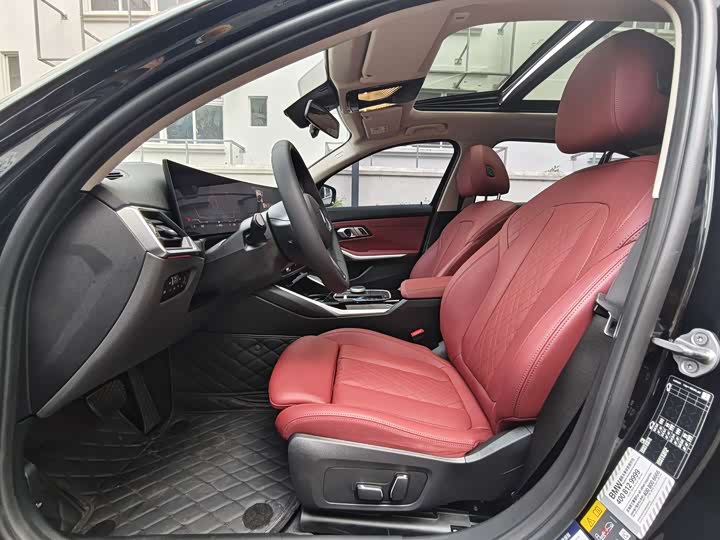 BMW i3, 2023 — фото 8 из 9