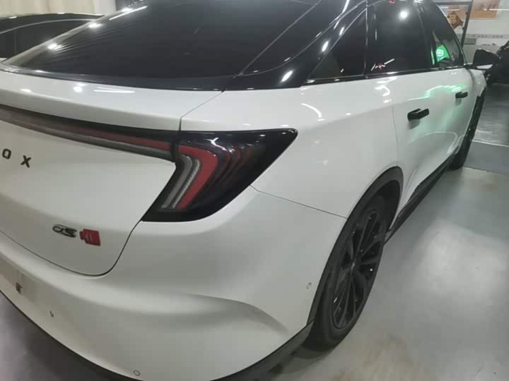 BAIC Arcfox Alpha S, 2023 — фото 8 из 9