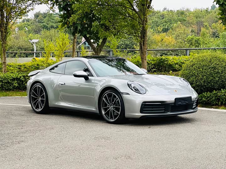 Porsche 911, 2022 — фото 3 из 9