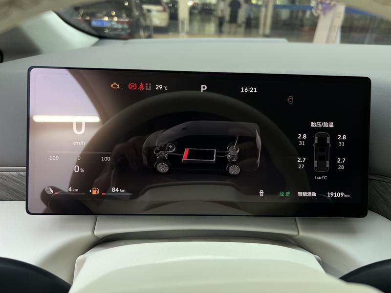 Wey 80 Hybrid, 2025 — фото 11 из 12
