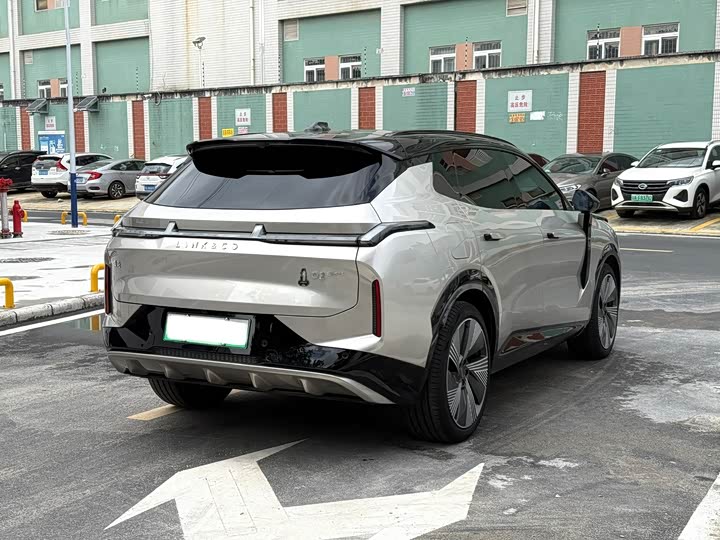 Lynk & Co 08 EM-P Hybrid, 2023 — фото 4 из 9