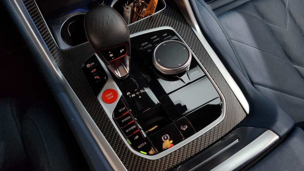 BMW XM, 2025 — фото 8 из 12
