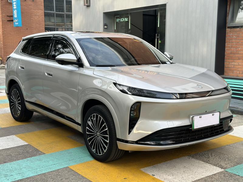 Dongfeng Aeolus L8, 2026 — фото 3 из 9